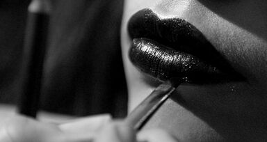 As cinco cores de batom que todas as mulheres devem ter   