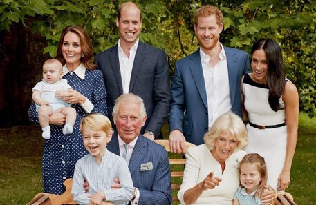 As novas fotografias oficiais da família real britânica para celebrar os 70 anos do príncipe Carlos