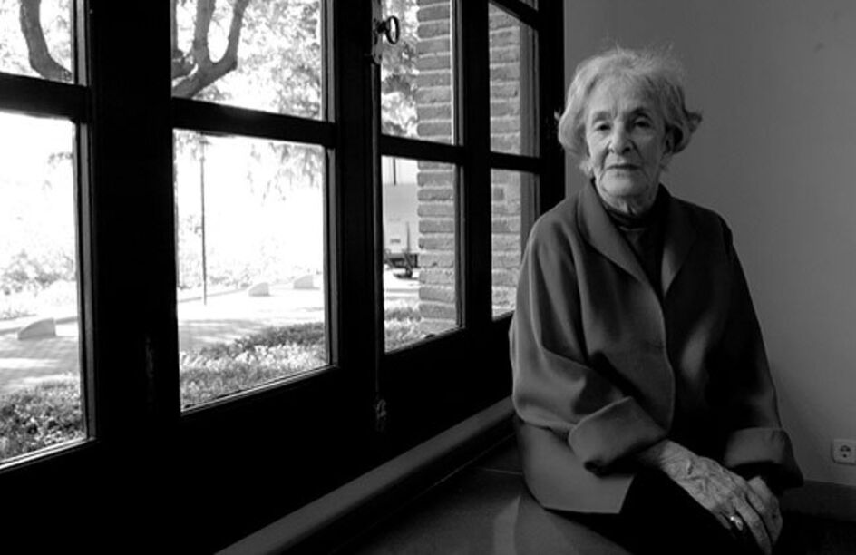 Ida Vitale vence prémio Cervantes aos 95 anos