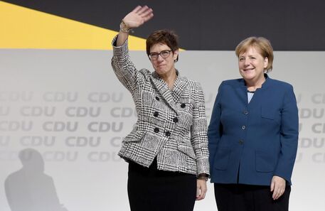 AKK sucede a Merkel na liderança da CDU