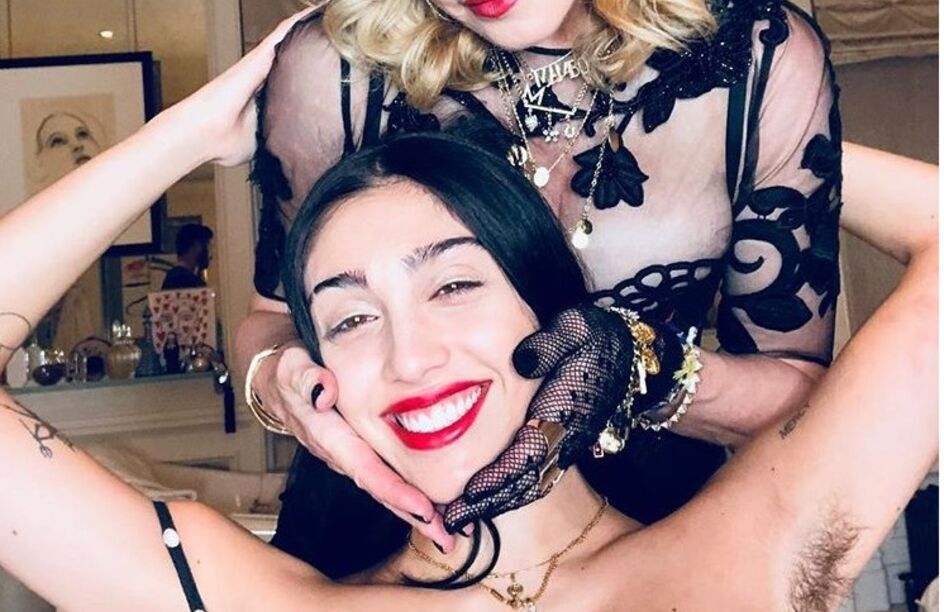 16 celebridades que não se depilam (e que se orgulham disso)