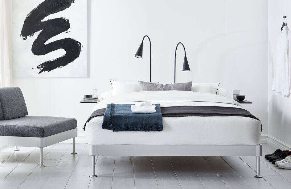 Pode ter em casa uma cama criada pelo designer Tom Dixon