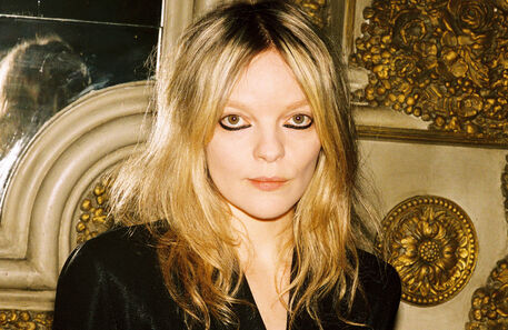 Jessica Pratt: "Eu componho sempre sozinha"