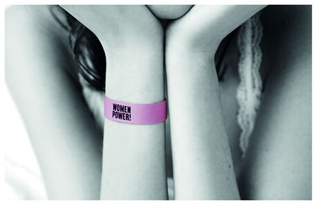 A Women’ Secret celebra o poder feminino com uma pulseira solidária