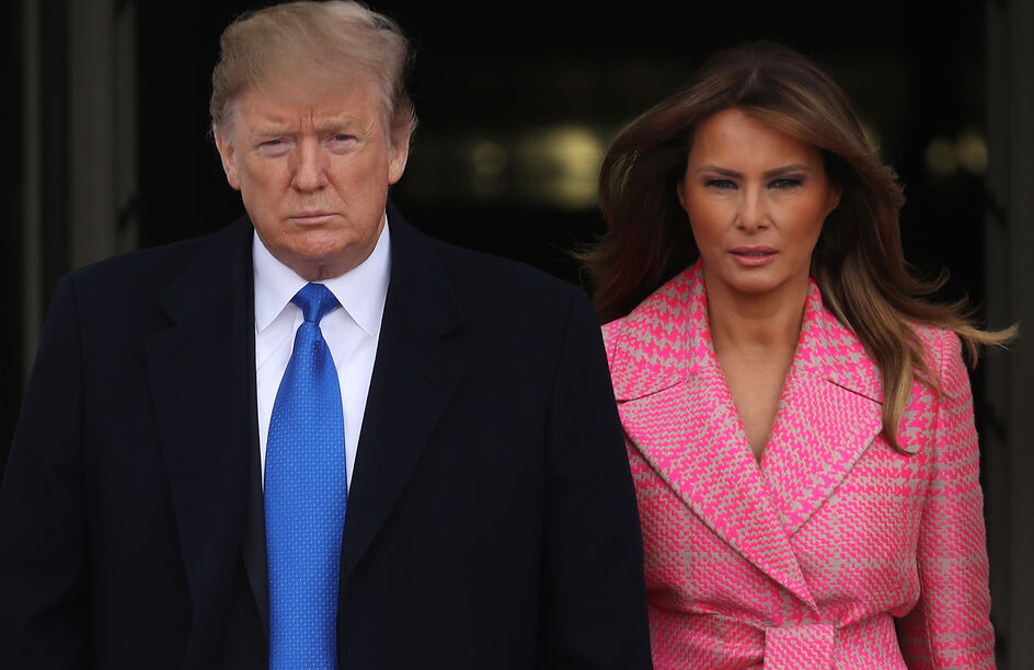 O guarda roupa polémico e milionário de Melania Trump