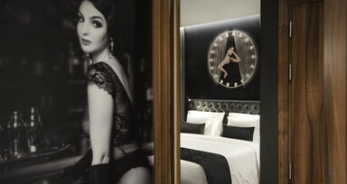 Viaje no tempo no Maxime Hotel, em Lisboa