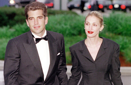 John F Kennedy Jr e Carolyn Bessette 20 anos depois