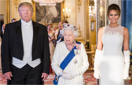 O guarda roupa polémico e milionário de Melania Trump