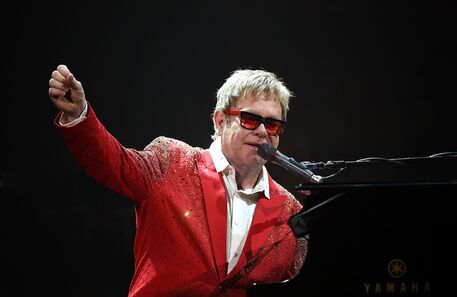 A verdadeira história da overdose de Elton John