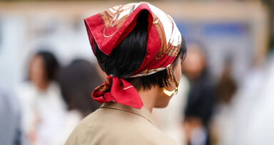 Os penteados ideais para os dias quentes