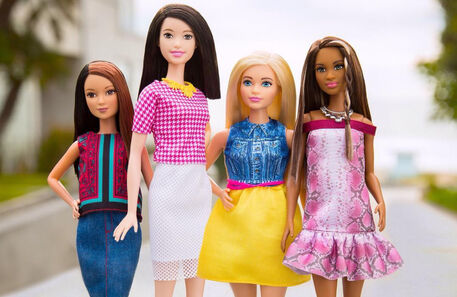 Barbie com curvas não é bem aceite pelas crianças, diz estudo