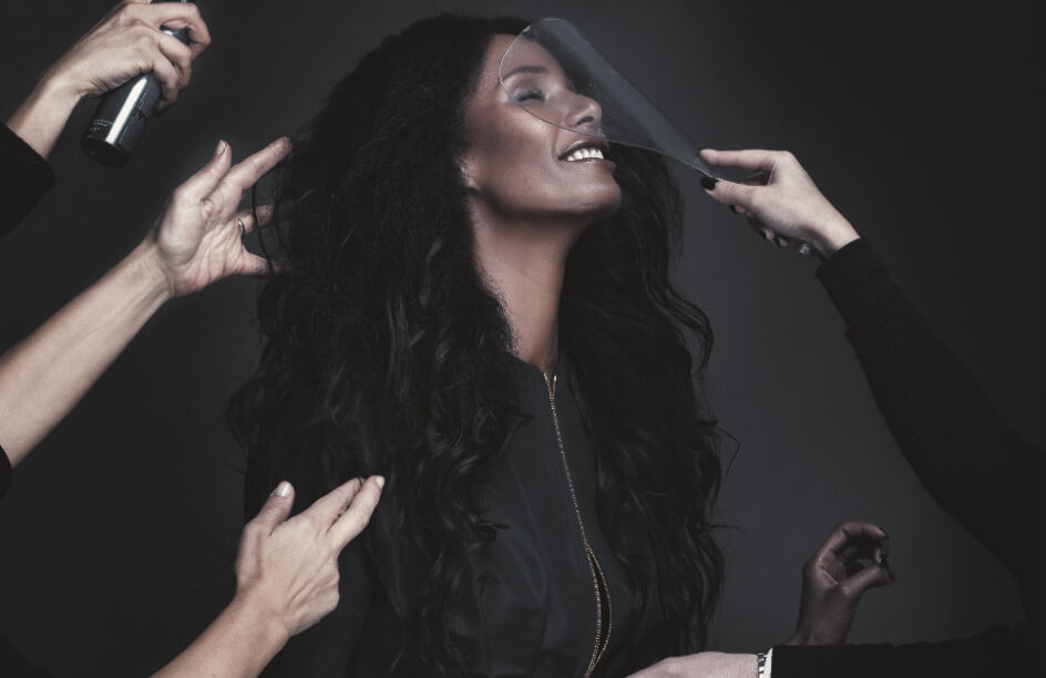 "Cheguei a ouvir em castings: 'Não pedimos modelos negras!'", conta Nayma