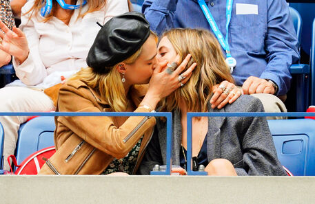 16 casais de mulheres influentes