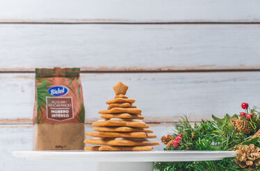 Uma árvore de Natal à mesa