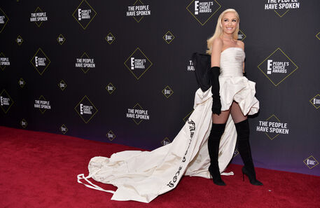 A passadeira vermelha do People's Choice Awards