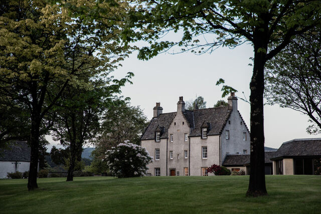 Os 485 hectares da bucólica propriedade de Easter Elchies na região de Speyside, na Escócia, abrigam a premiada destilaria The Macallan