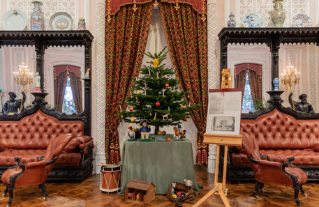 A reconstrução inédita da primeira árvore de Natal portuguesa