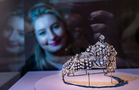 Joias com história em duas brilhantes exposições