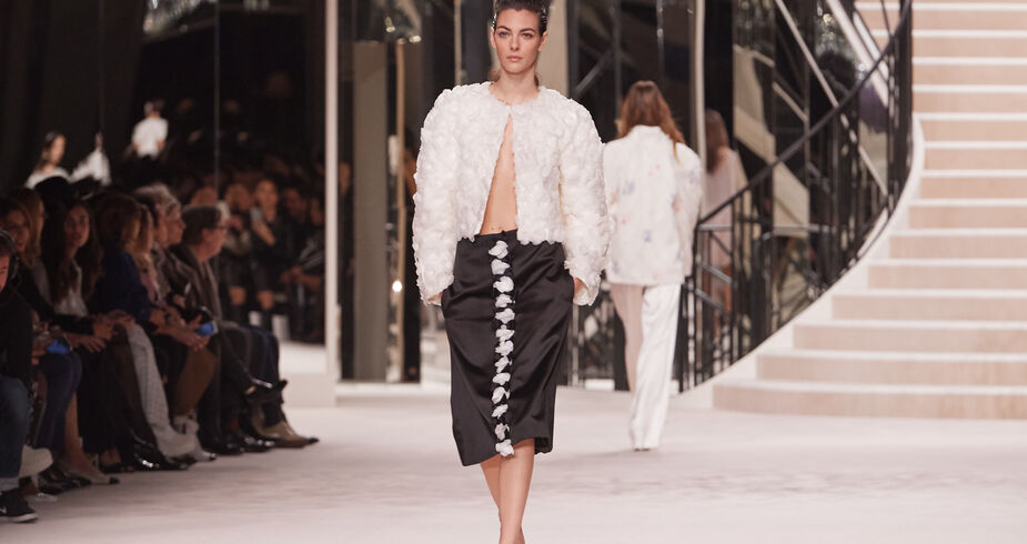 O desfile da coleção Métiers d'art 2019/2020, Chanel