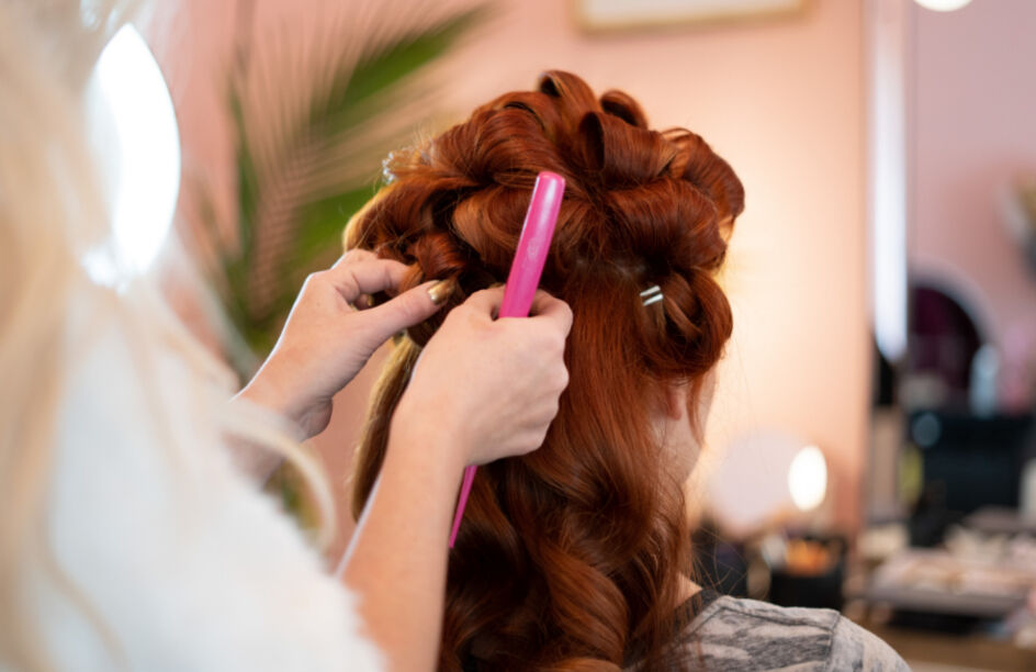 Tintas para o cabelo e alisamentos químicos poderão causar o cancro da mama