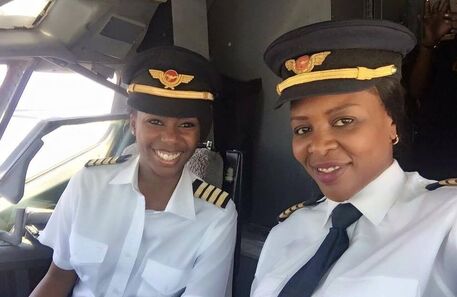 A dupla de mulheres que fez história na aviação