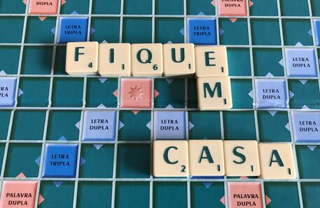 Brincar fortalece a relação entre pais e filhos