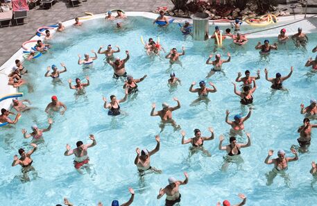 A magia da piscina em livro