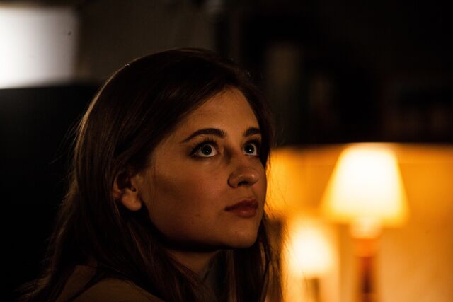 Oksana Tkach é uma das atrizes no elenco do filme Sombra.