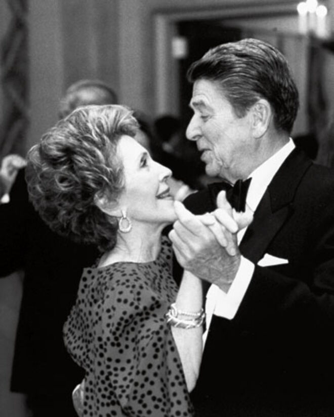 Ronald e Nancy Reagan foram os grandes anfitriões da Casa Branca, reunindo todos os que realmente importavam na época.