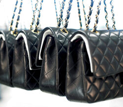 A carteira 2.55 da Chanel