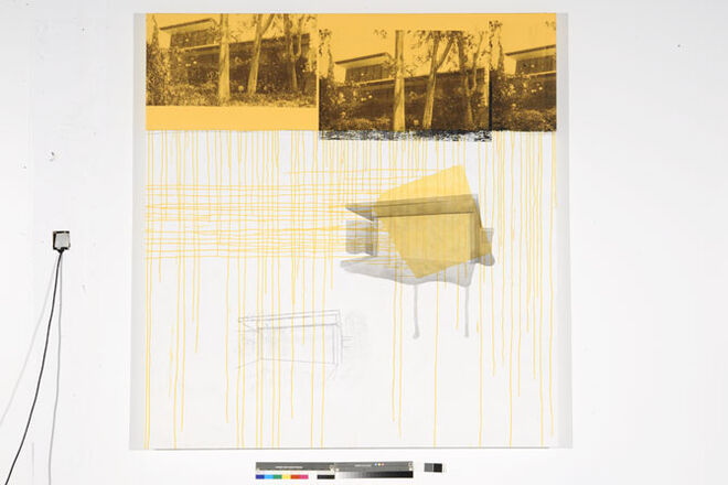 Em exposição na Galeria João Esteves de Oliveira, em Lisboa, 2012.