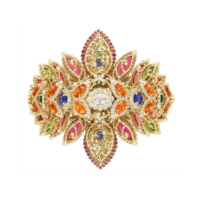 O interior da pulseira Dentelle Opale D?orient. Cole??o Dear Dior.