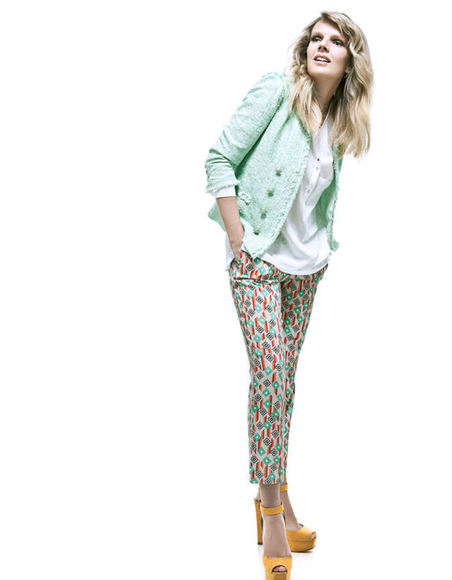 Atualmente com espect?culos no Teatro de S?o Jorge e no Teatro Conflu?ncia