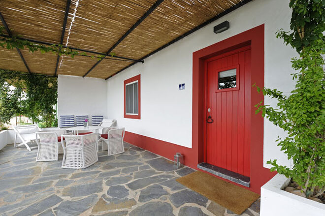 Todas as casas estão equipadas com ar condicionado, lareira, cozinha equipada, televisão e internet wireless