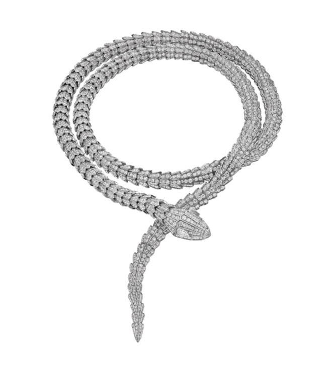Colar Serpenti em ouro branco e diamantes.