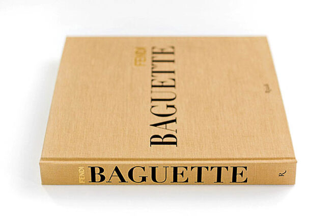 Lançado pela editora Rizzoli por ocasião do 15º aniversário.