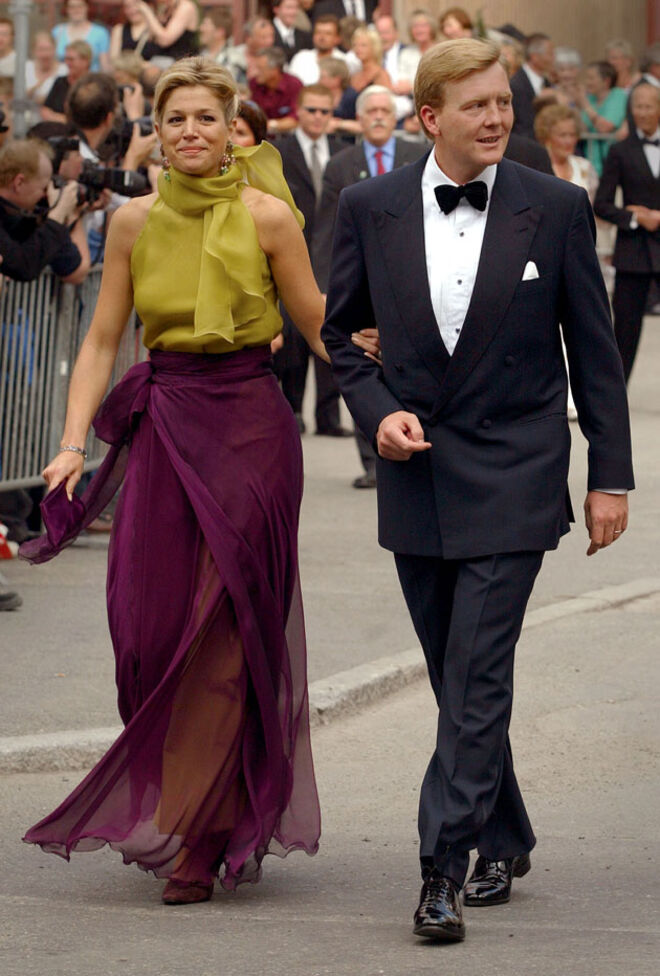 Numa recepção organizada pelo governo na véspera do casamento da princesa Martha Louisa da Noruega com Ari Behn. Em Maio na Noruega.