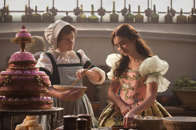 Lily Collins no filme Espelho meu, espelho meu... há alguém mais gira do que eu?