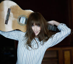 Carla Bruni: Reservada ma non troppo