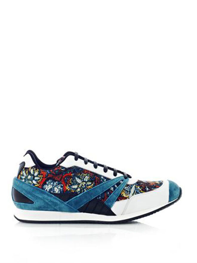 ?375, Balenciaga, em matchesfashion.com
