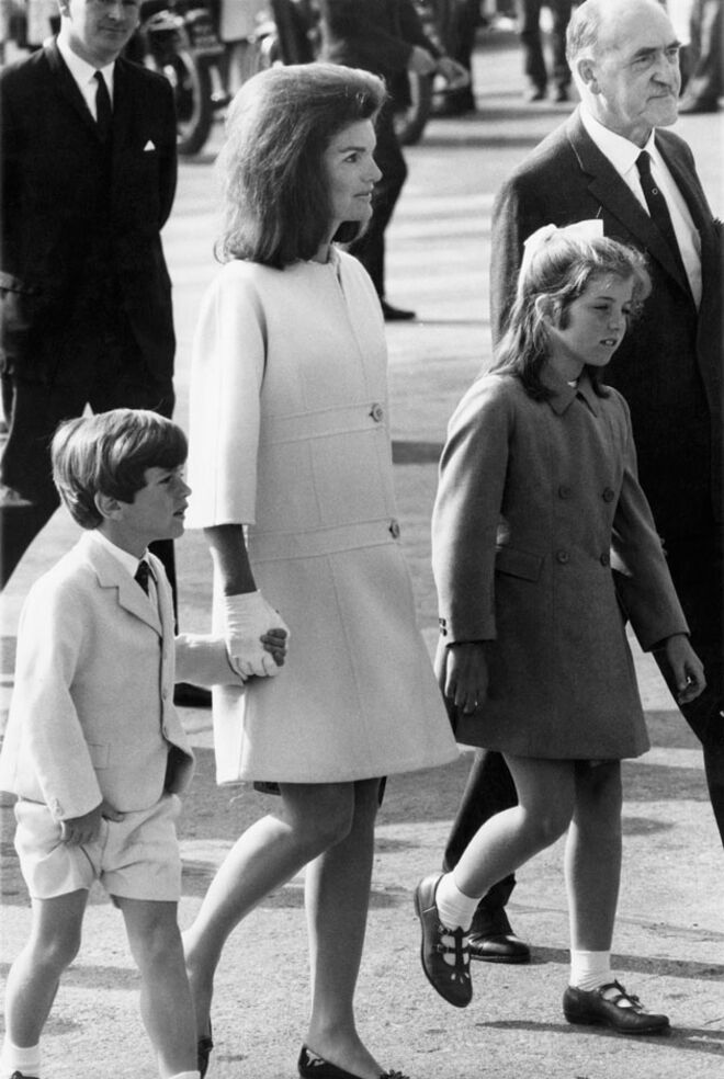 Jacqueline Kennedy: Um verdadeiro ícone de estilo