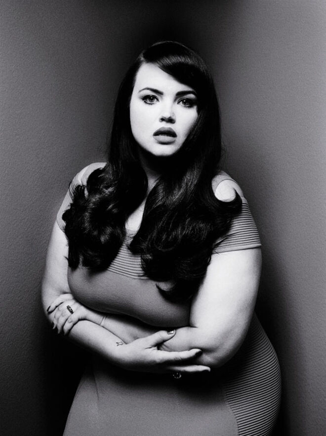 B.I. Quem: Georgina Horne, 24 anos Onde:  Londres, Inglaterra Quando: 2011 O quê: fullerfigurefullerbust.com Prova de sucesso: Ganhou o Plus Size Blogger of the Year 2011.