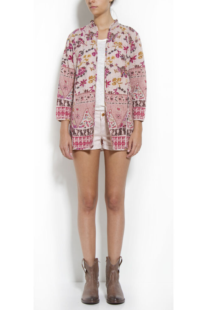 Mango apresenta nova coleção