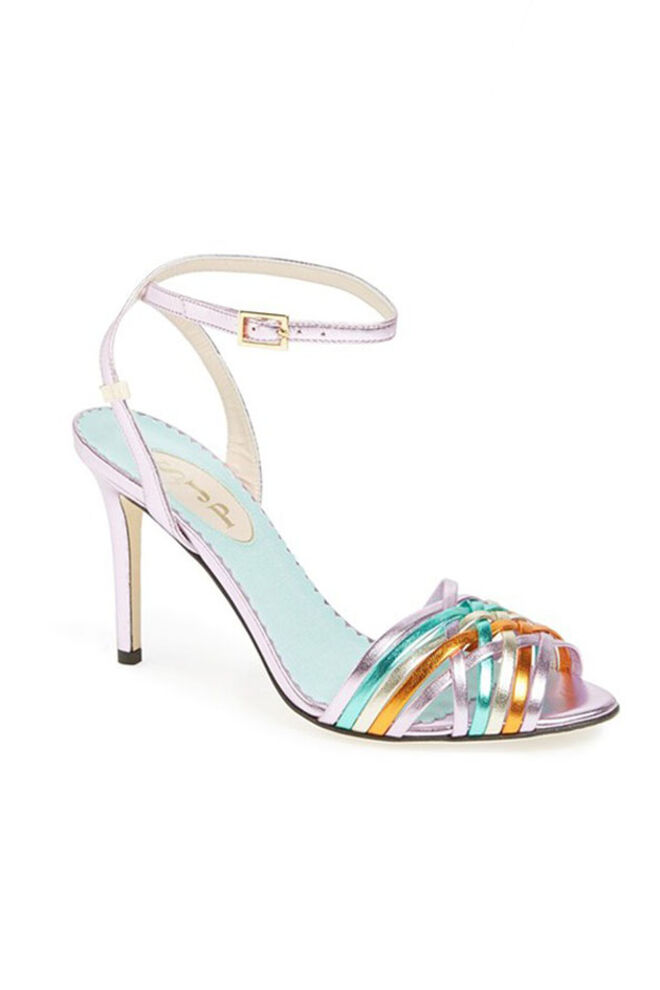 Sapatos SJP: Uma paixão da ficção à realidade