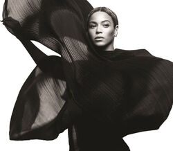 Queen B