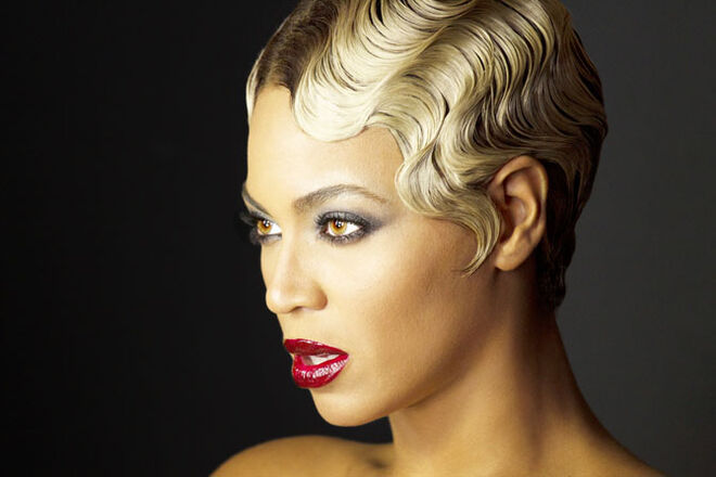 Queen B