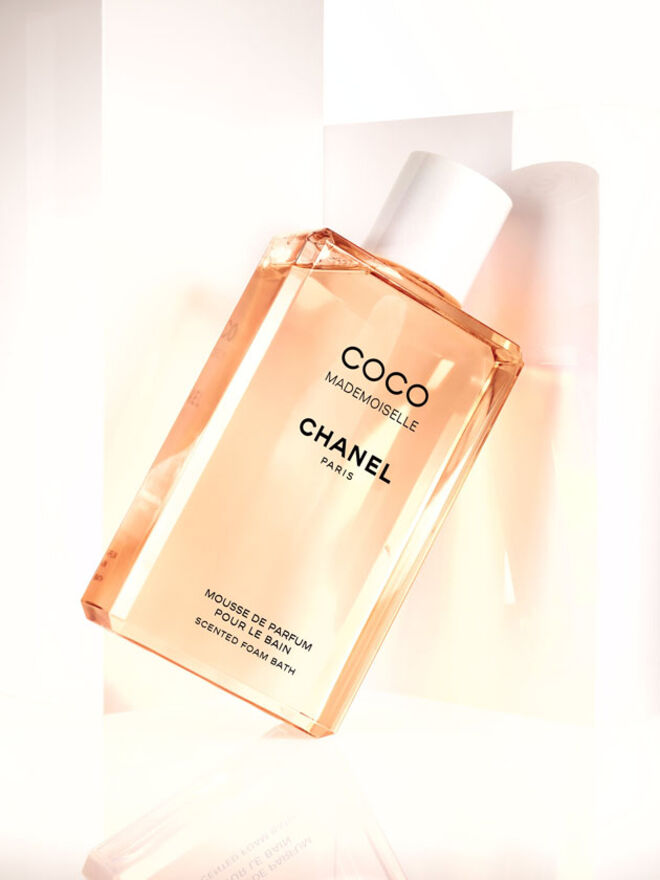 Keira Knightley regressa com Coco Mademoiselle