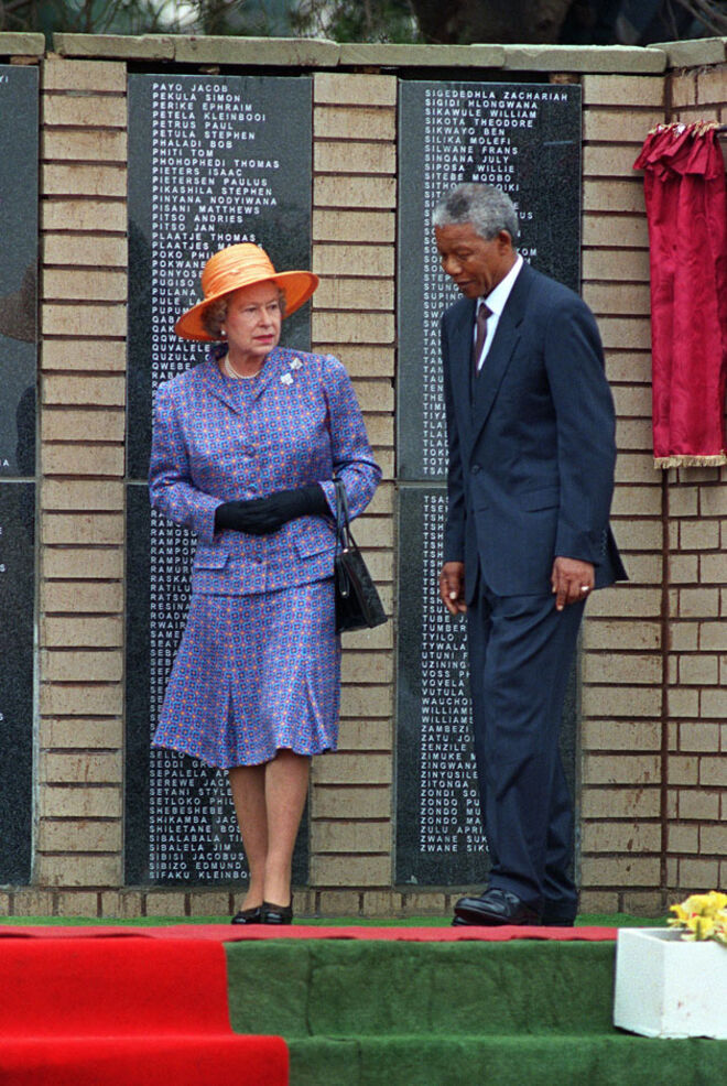 20 curiosidades dos 88 anos de vida de Isabel II