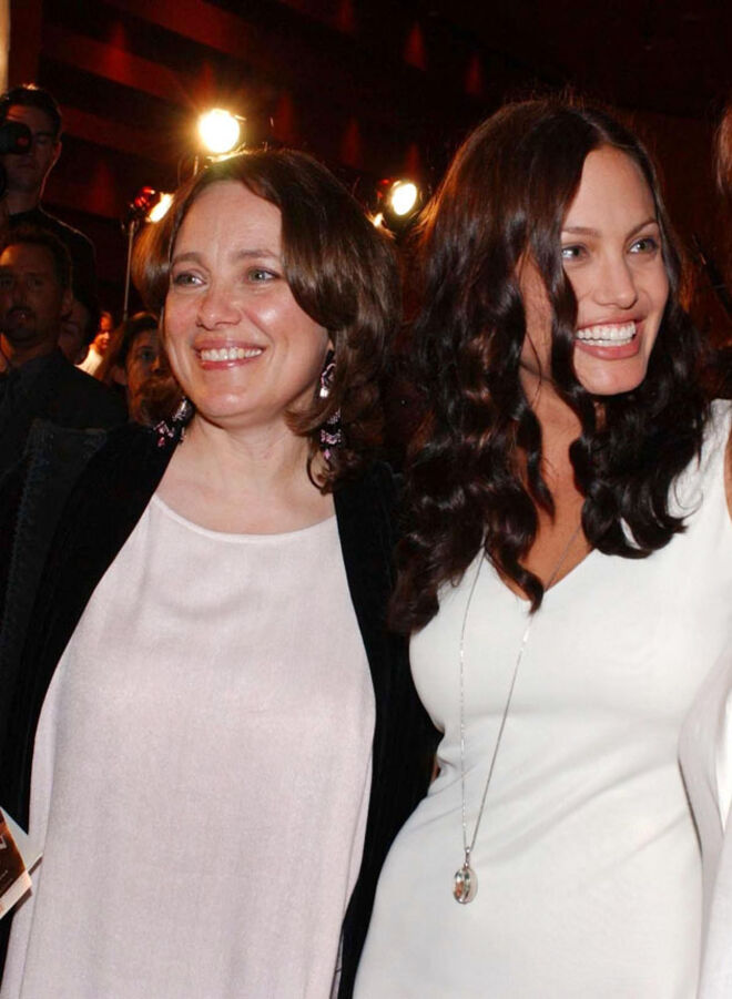 Angelina Jolie e Marcheline Bertrand.