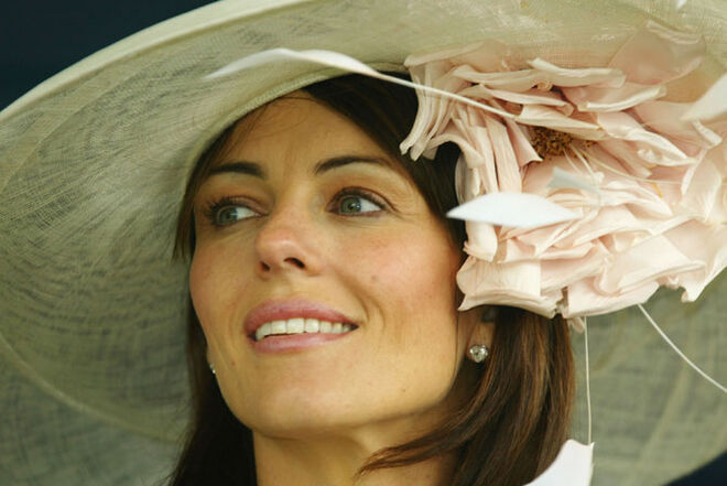 Elizabeth Hurley | 2004